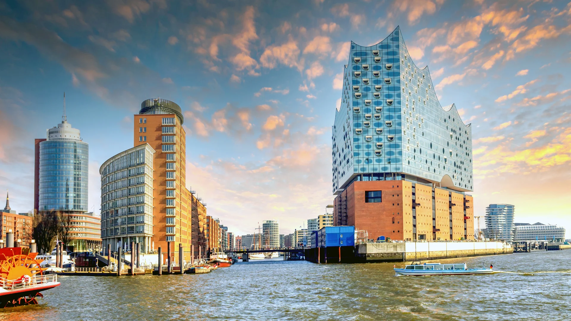 Hamburg-shutterstock-2424552865-1920x1080
