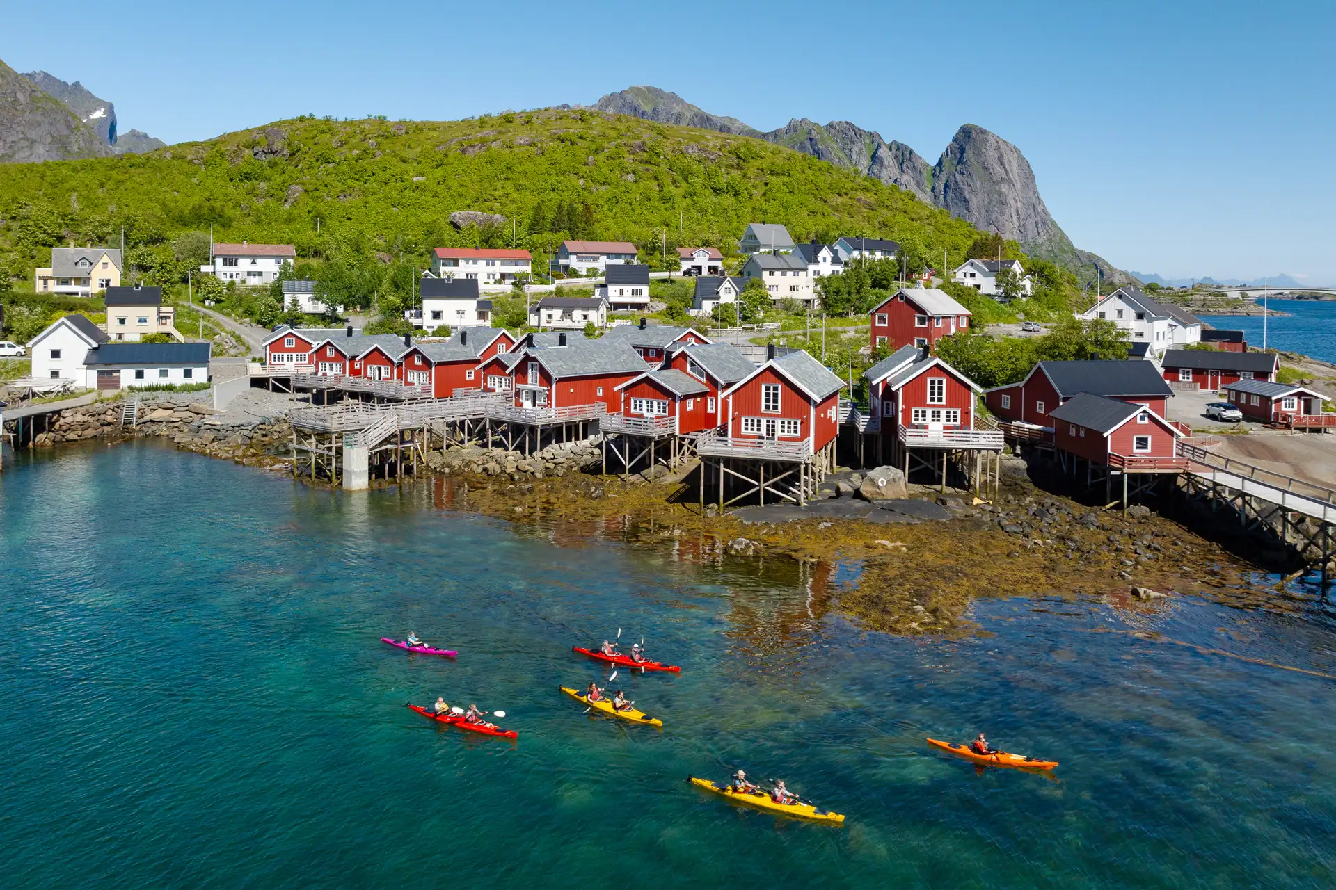 20240616-Kayaking-in-Reine-Lofoten-drone-07-Espen-Mills 3x2