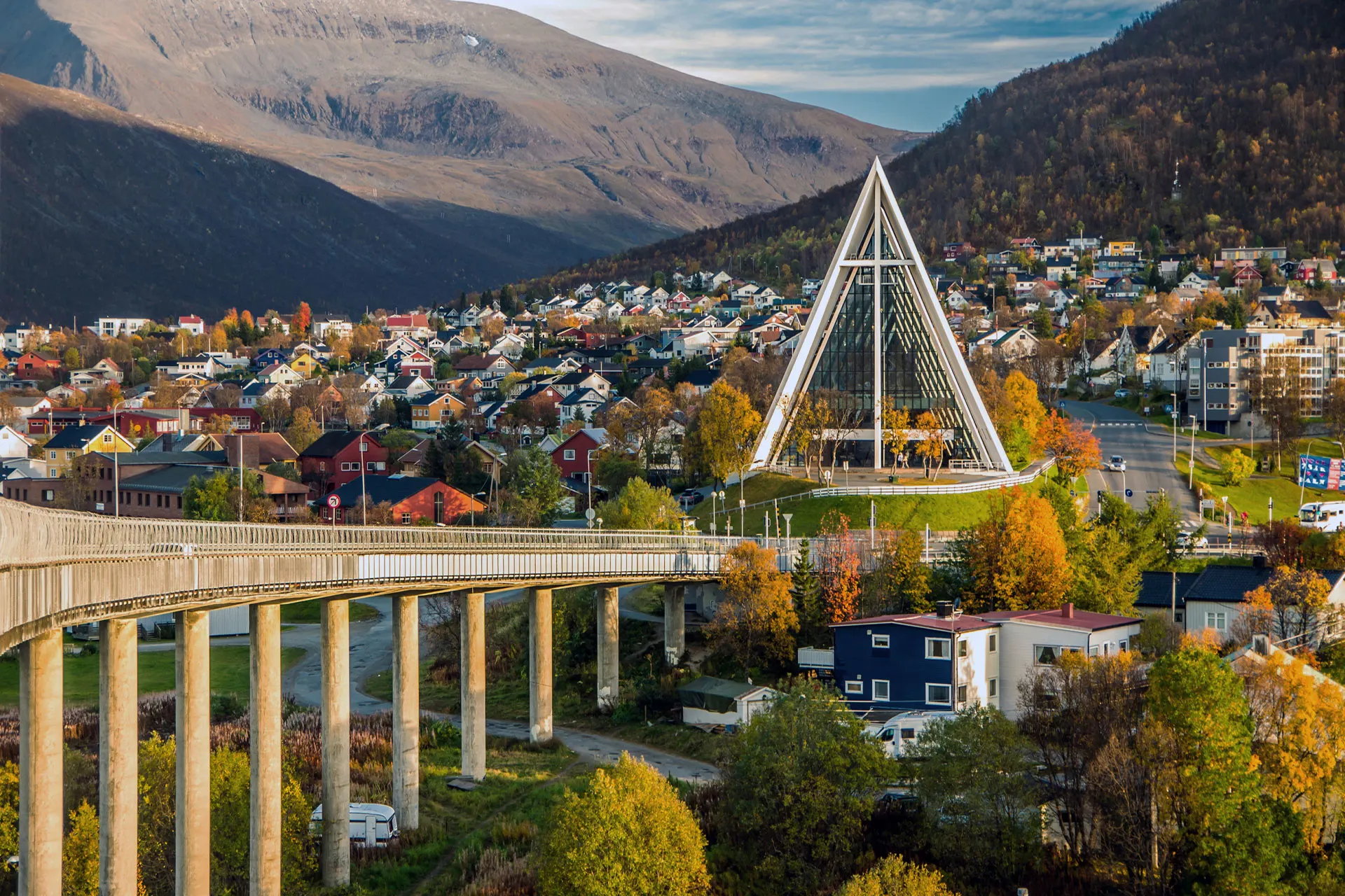 La cathédrale arctique est le monument le plus impressionnant de Tromsø