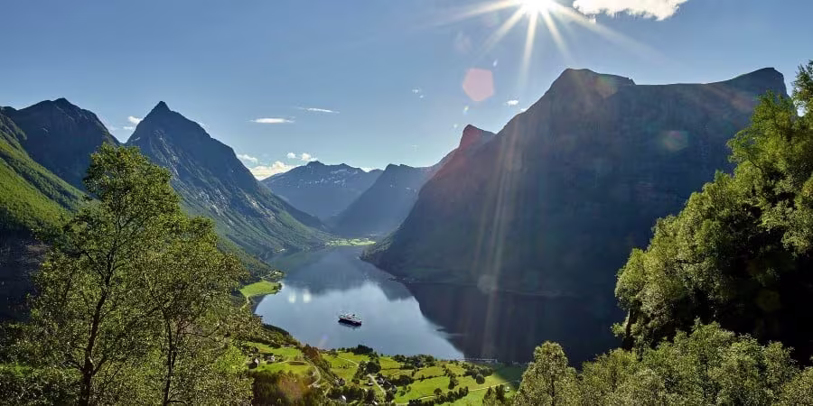 Hjørundfjorden – like nowhere else on Earth