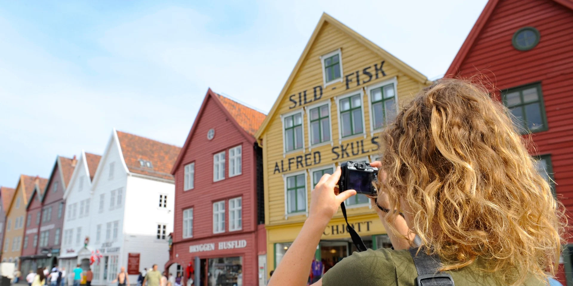 Explorez Bryggen, le quartier historique des quais.