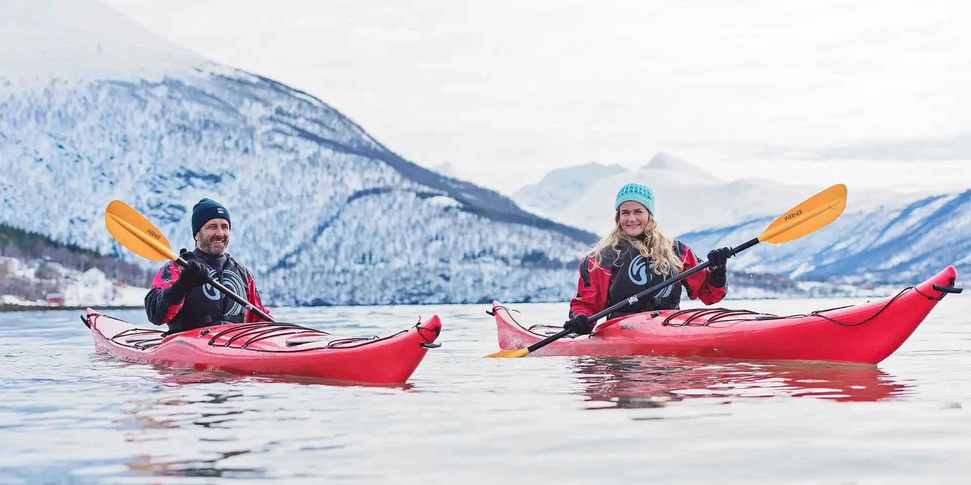 Aventure en kayak, l’une des nombreuses excursions proposées lors de votre croisière en Norvège