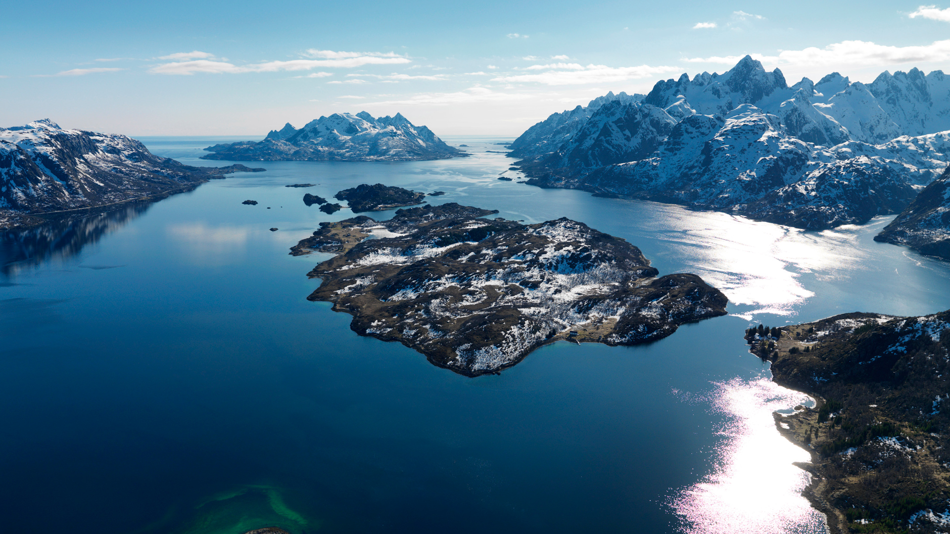 Dag Finn/the Wonderful World of 北欧メロハー The Last Fjord of the European Continent – Finnmark Surf's first