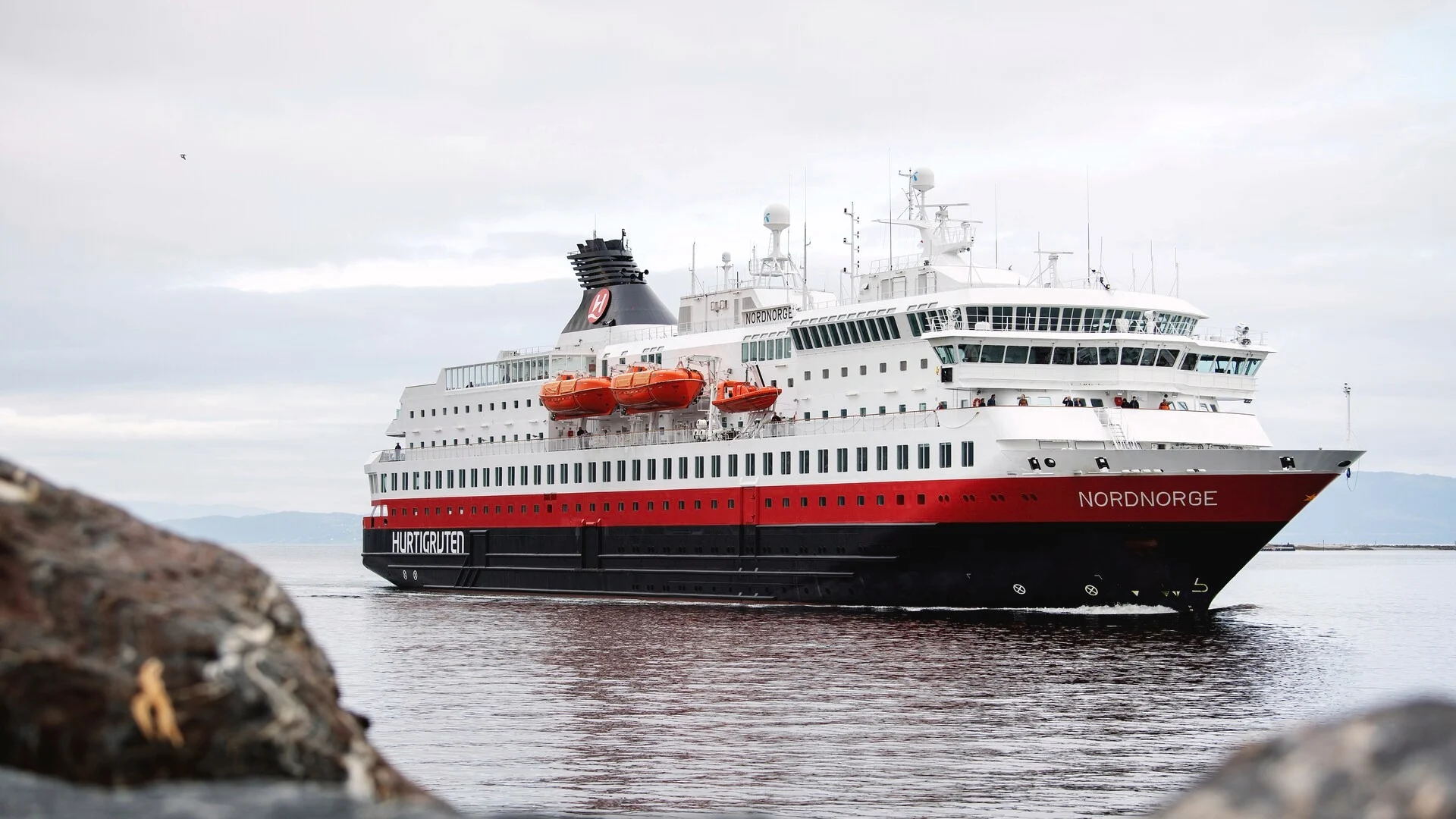 MS Nordnorge: Voyage to Norway's Northern Regions | Hurtigruten US