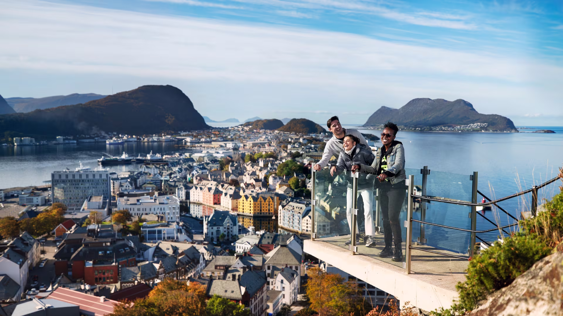 A group hiking to Aksla, Alesund on a viewing deck