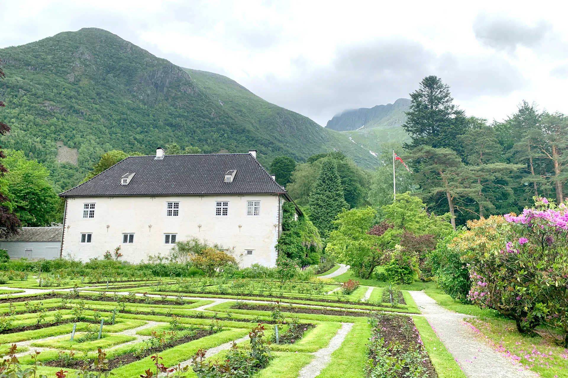 Guided-walk-in-Rosendal-image-00004-1920x1280