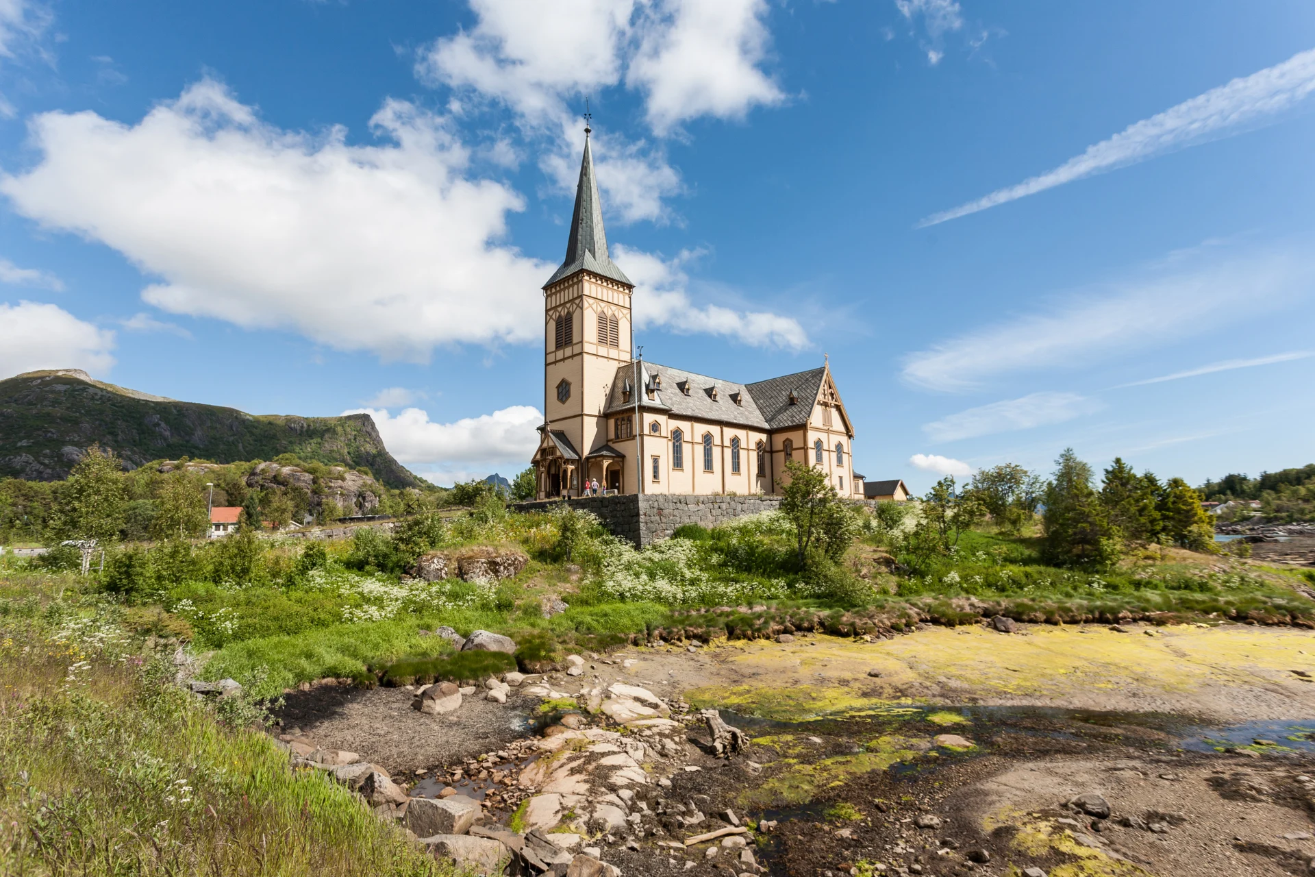 L'église de Vågan, également connue sous le nom de cathédrale des Lofoten