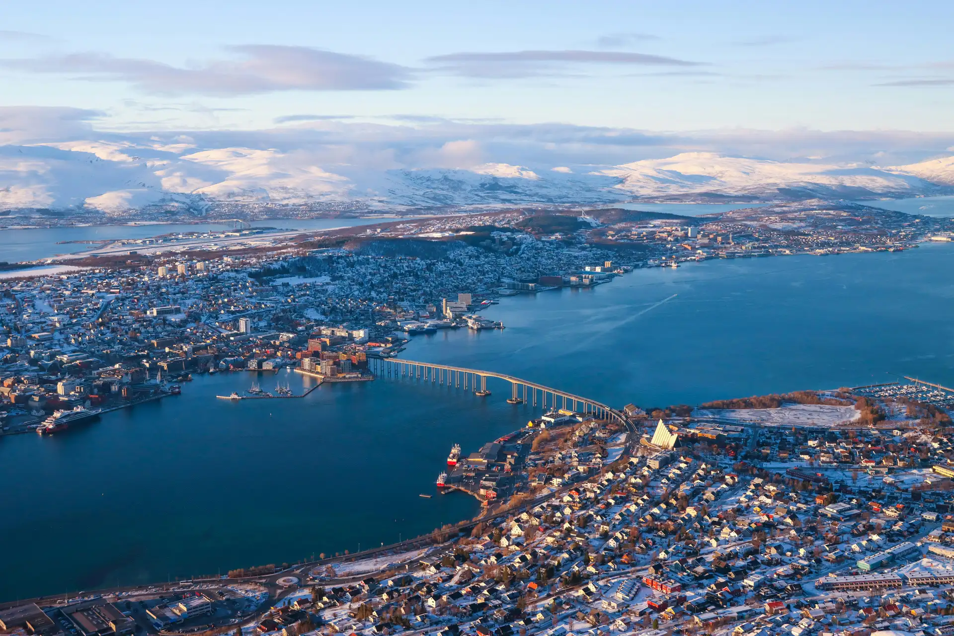 The Tromsø Bridge, connecting Tromsdalen and the island of Tromsøya