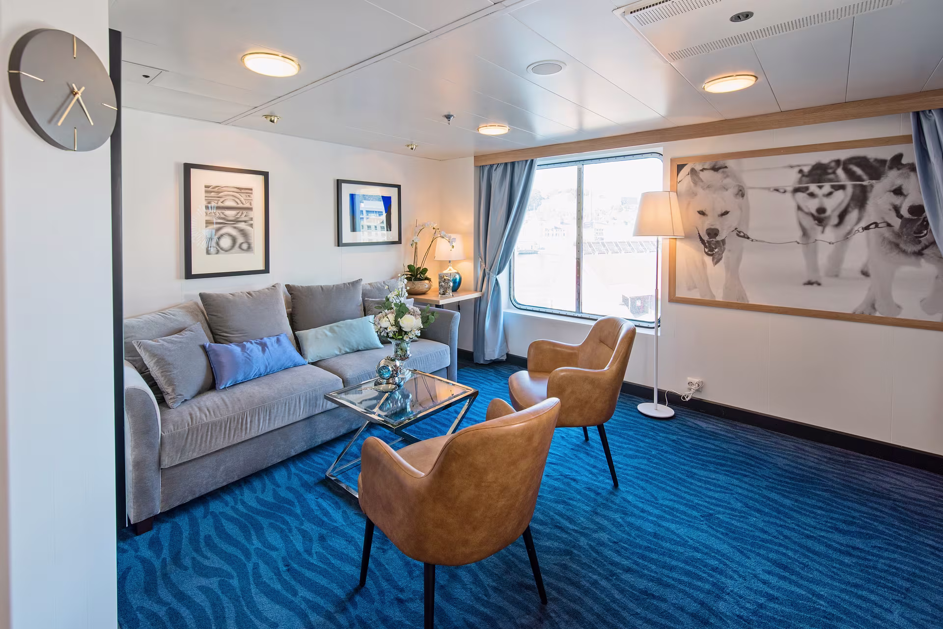 MS Polarlys Expedition Suite M4 Lounge