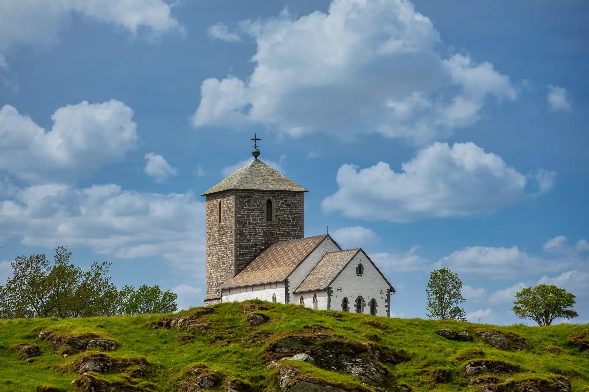 olavskirken-avaldsnes-haugesund-kurt-misje-karmoy-church