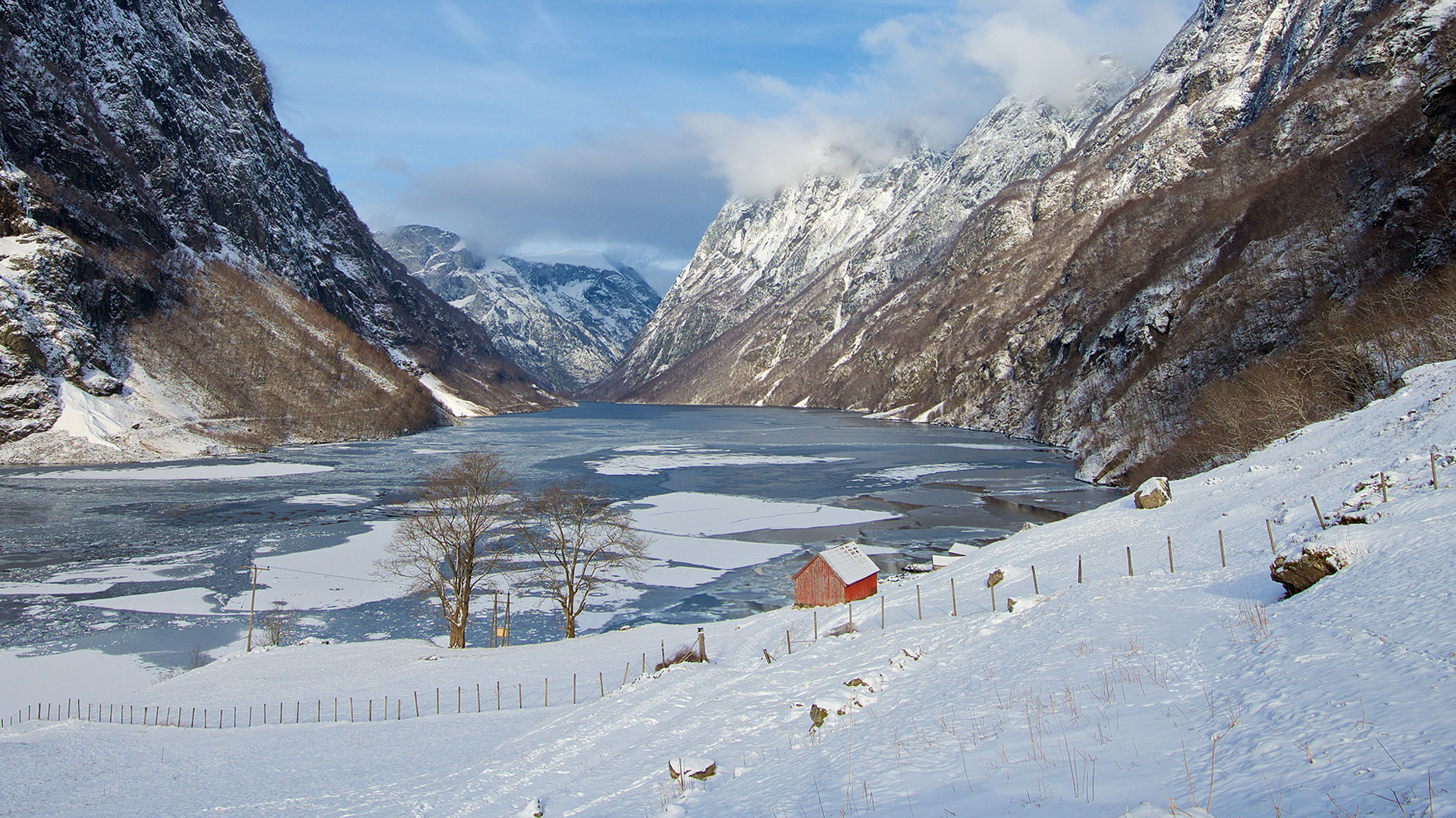 naeroyfjorden-norway-oyvind-heen