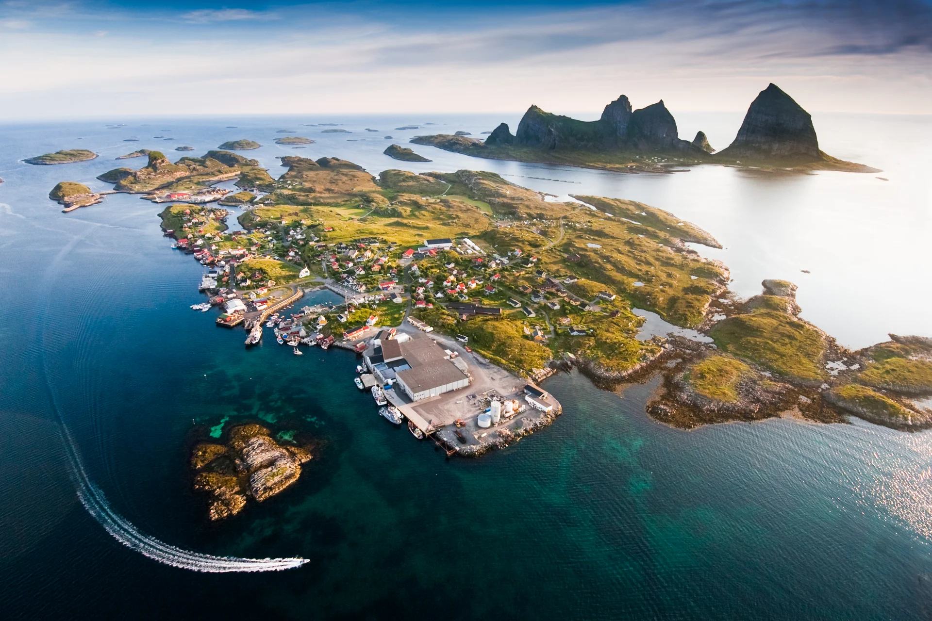 An aerial view over Træna (Image copyright: Hans Petter Sørensen / FarOutFocus – Visit Norway)