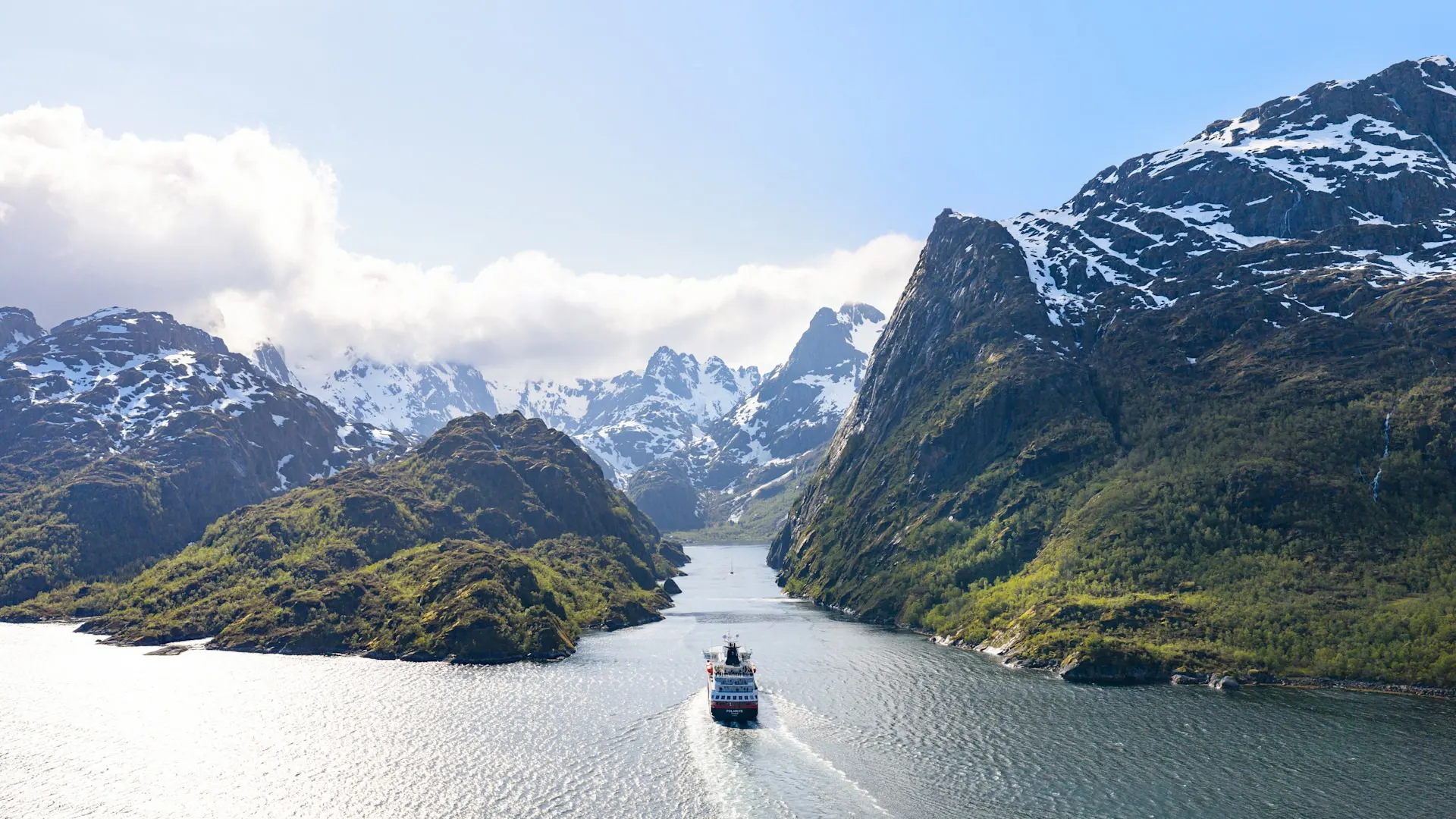 MS Polarlys sailing into Trollfjorden