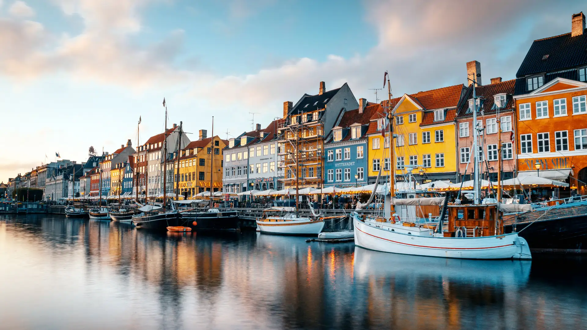 Copenhagen-razvan-mirel-Xz7mcul7TlM-unsplash-16x9