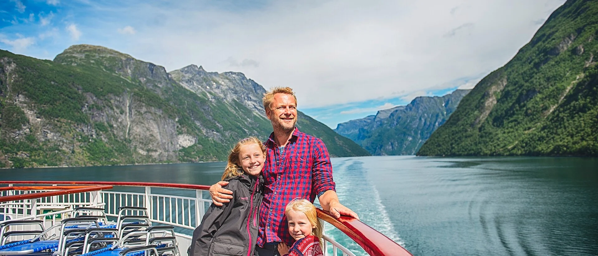 Hurtigruten US: Norwegian Fjords & Northern Lights Cruises