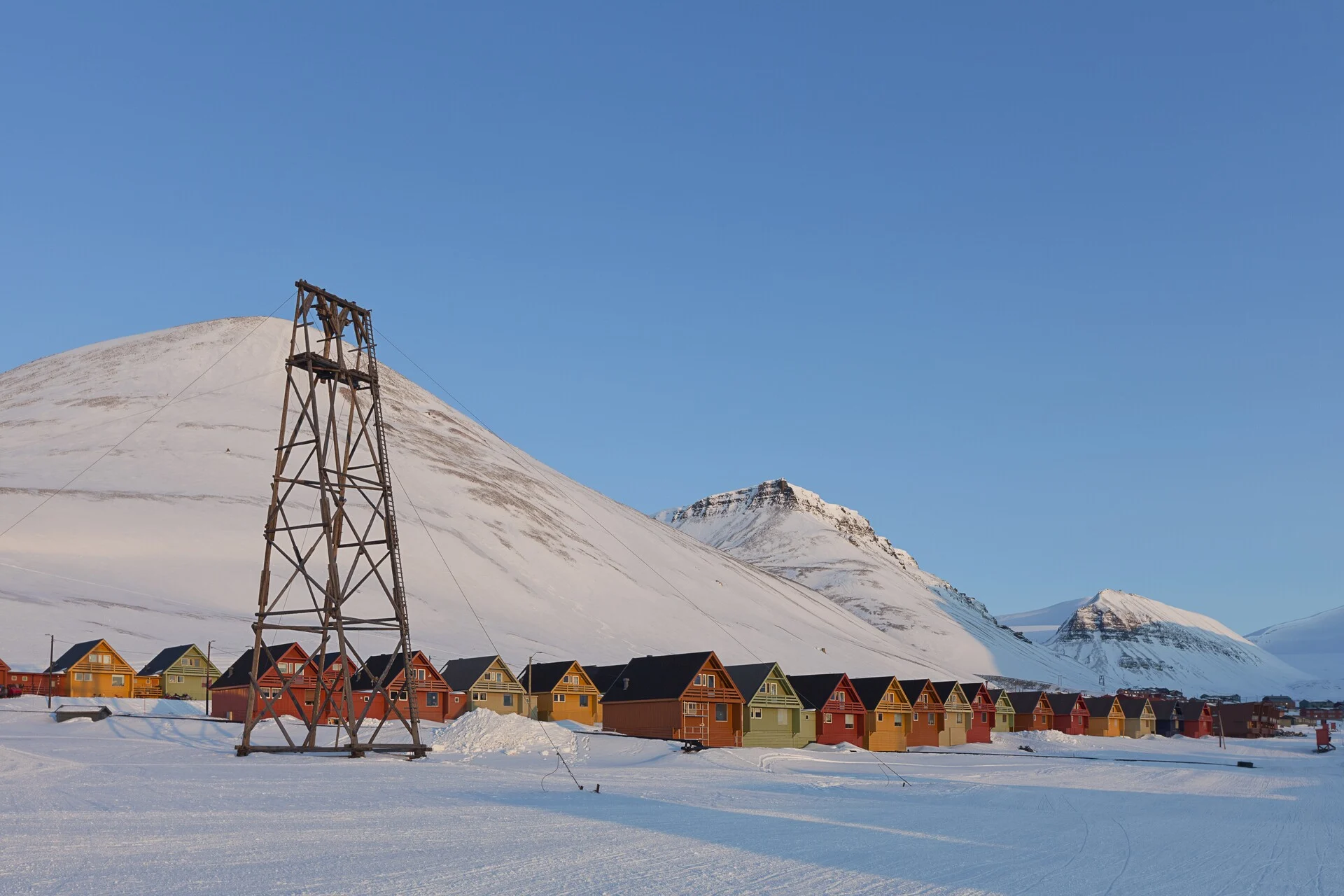 longyearbyen-midnight-sun-03283-hanne-feyling