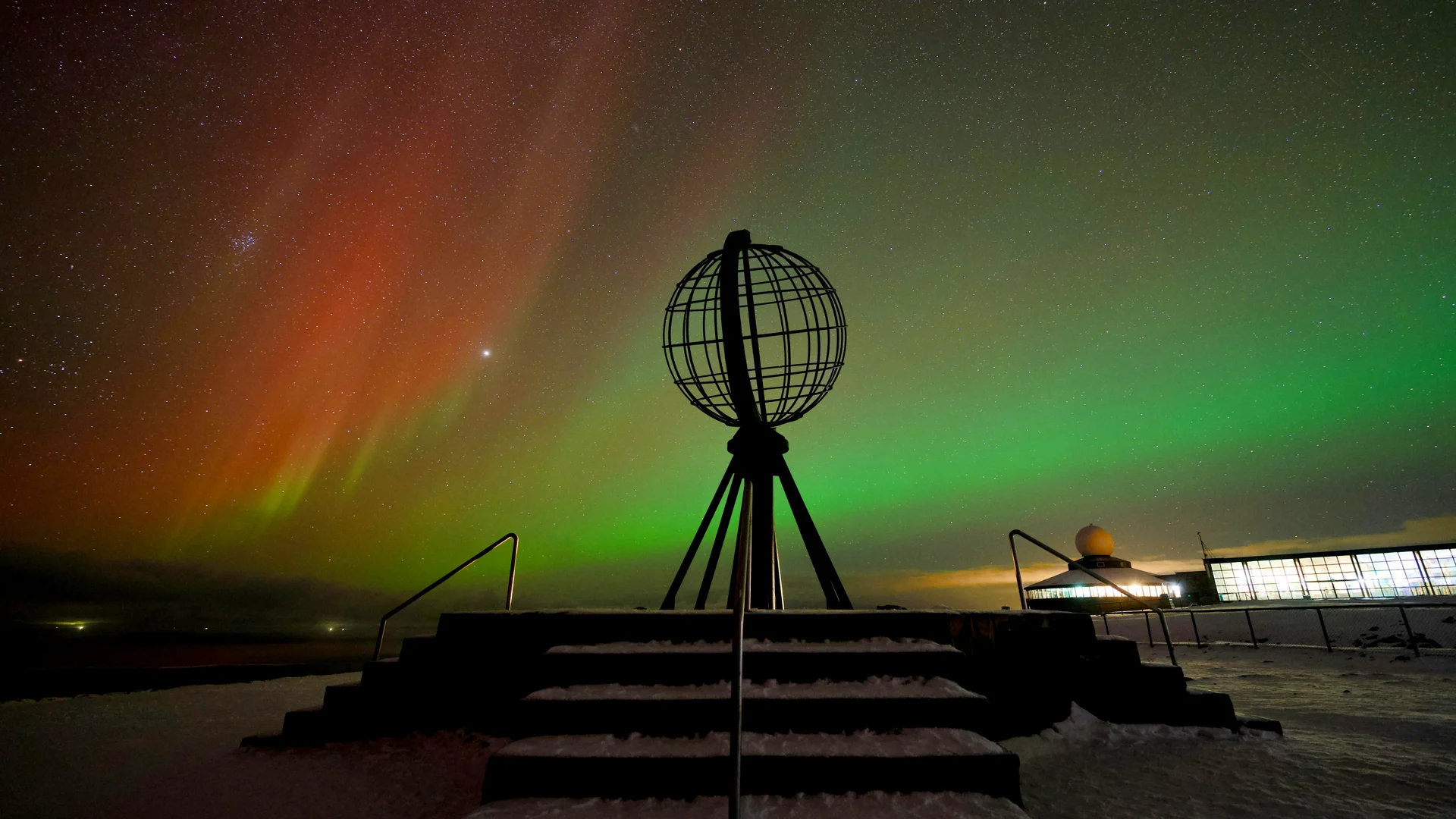 North-Cape-Globe pexels-Suzanne-Jutzeler-28171565-1920x1080