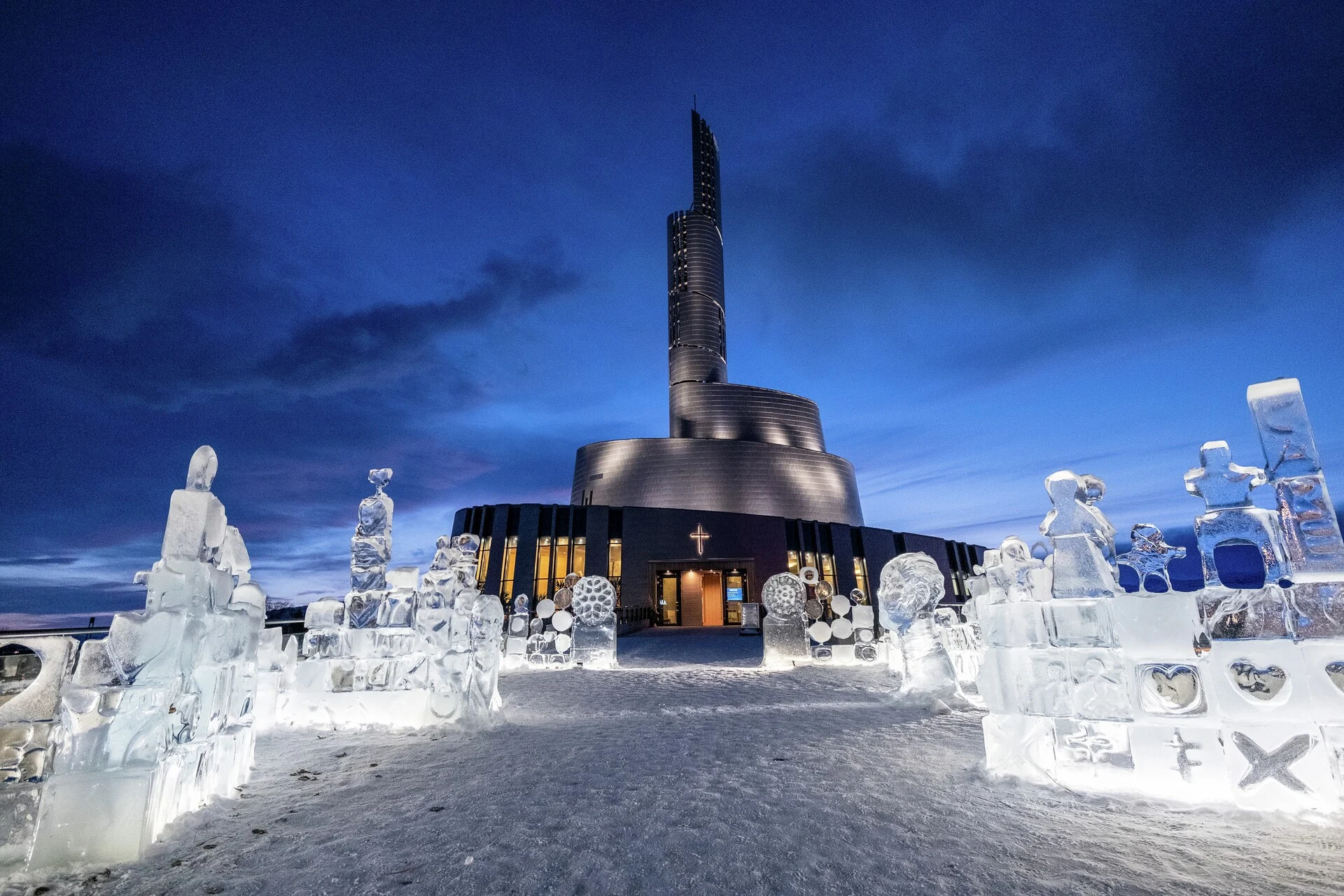 Nordlyskatedralen i Alta, det nordlige Norge