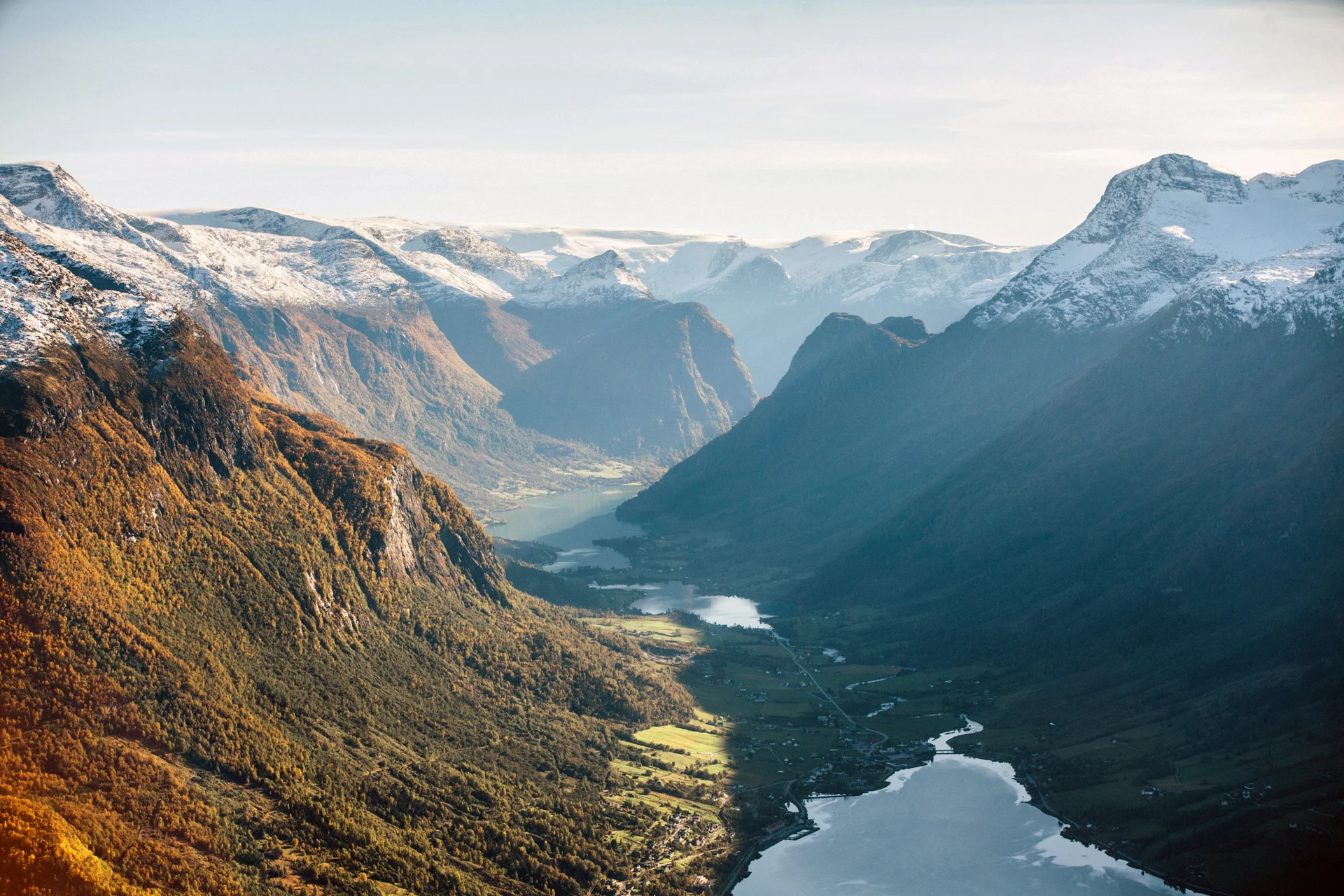 Olden-&-Nordfjord-seen-from-Mount-Hoven---Loen-Skylift-Bard-Basberg-BB20161007-HovenLoen-DS