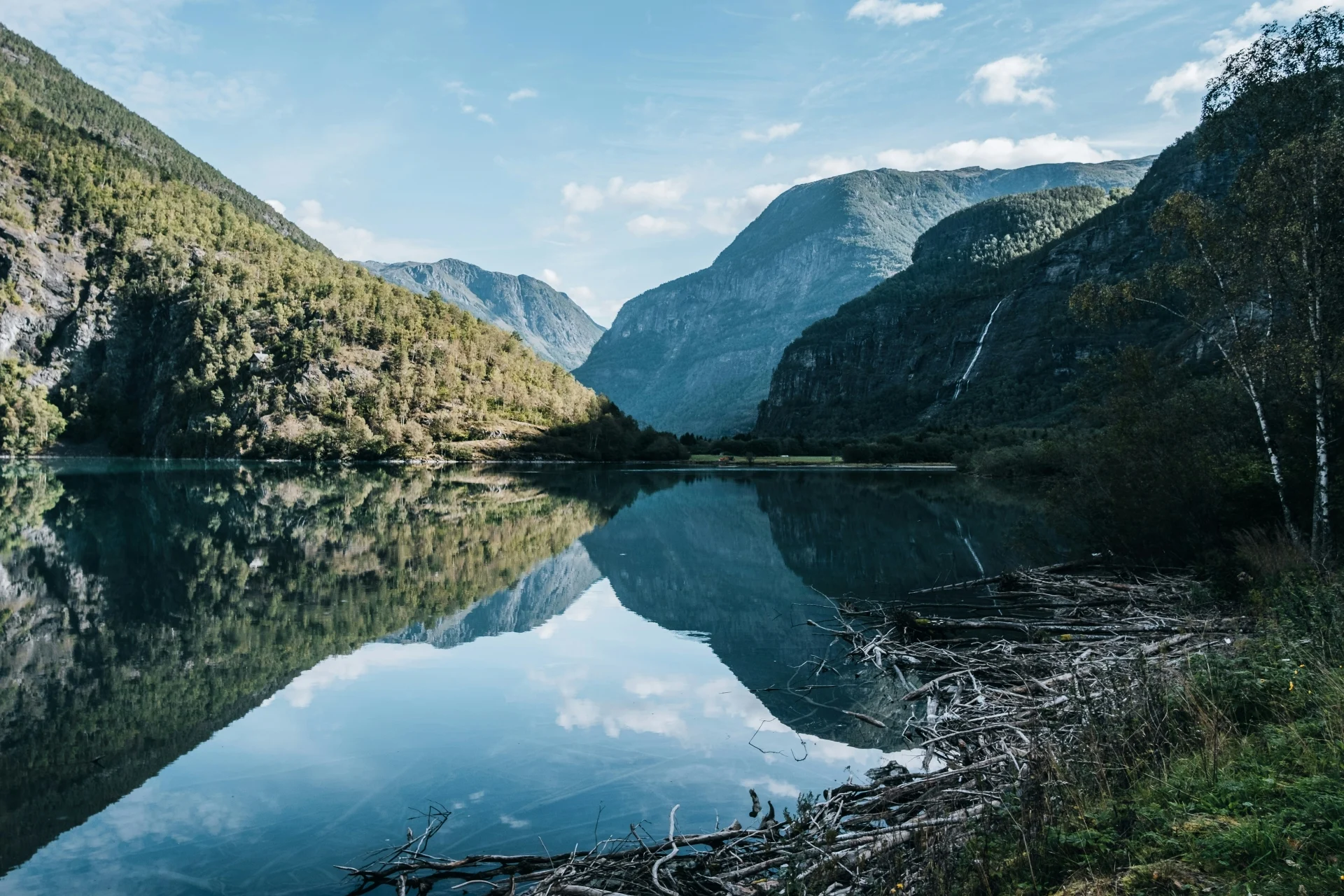 hike-to-mount-senjaberg-viewpoint-cami-dobrin-K69yWmy5zPA-unsplash