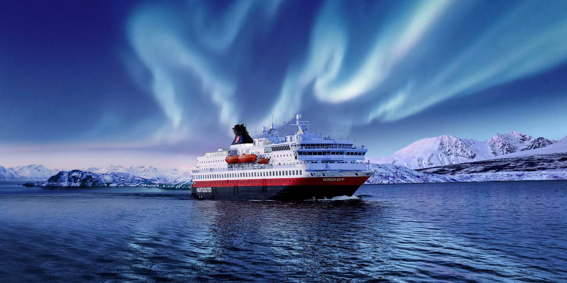 MS Richard With sailing in Norway under the Northern Lights