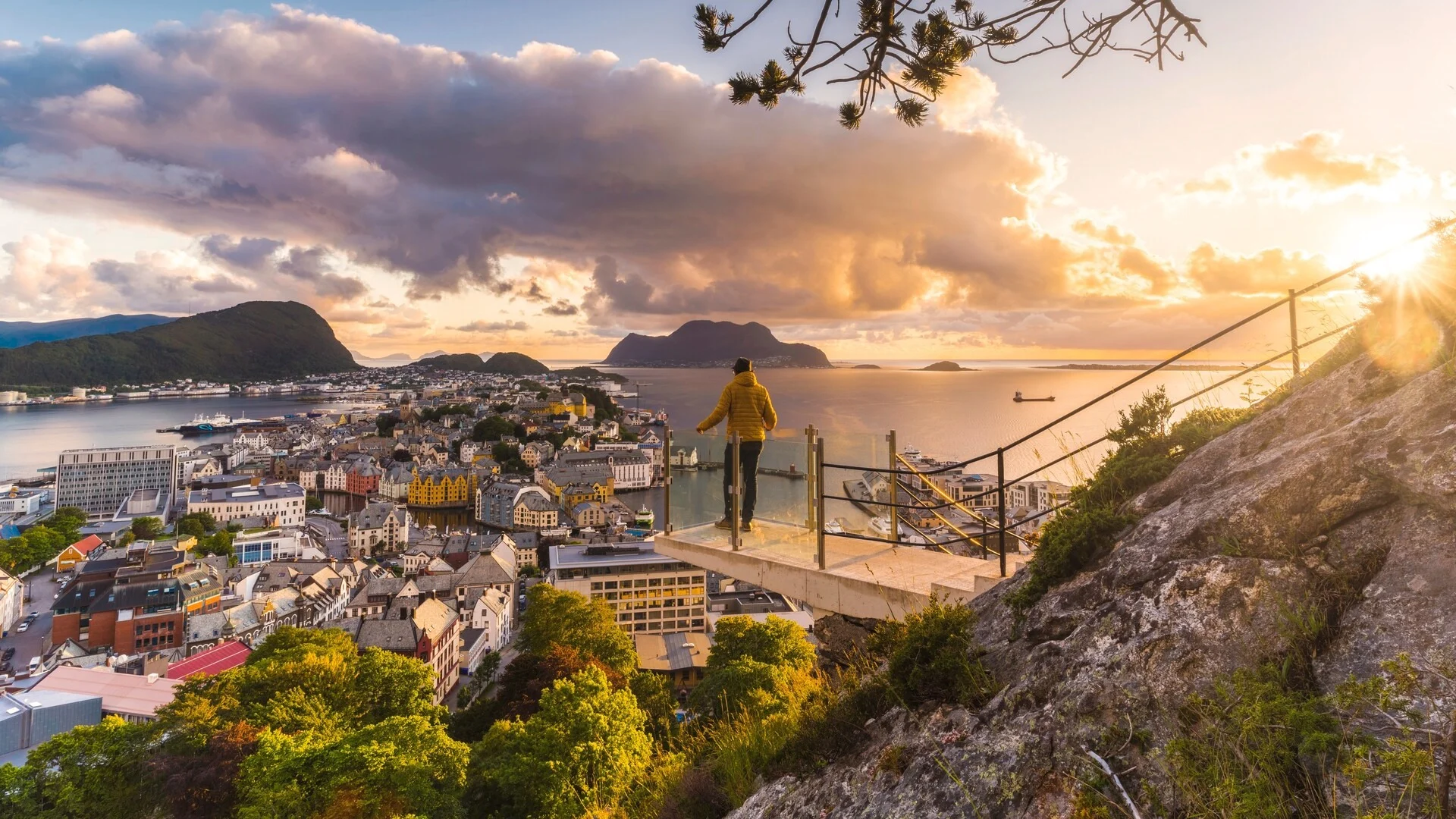 Norway alesund Byrampen Viewpoint Summer HGR 163711 1080 Photo Getty Images