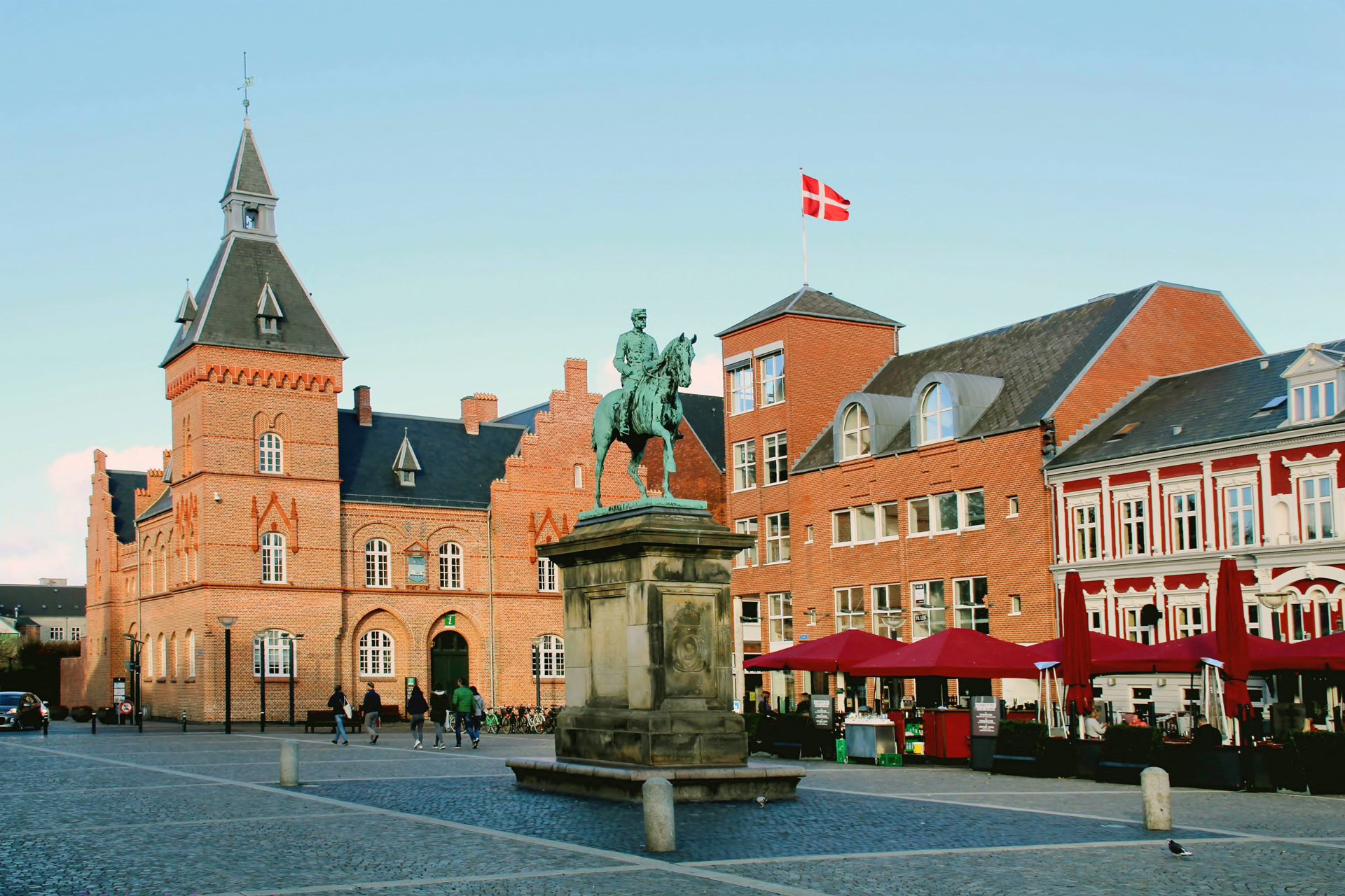 Esbjerg-summer-shutterstock-1353571619-3x2