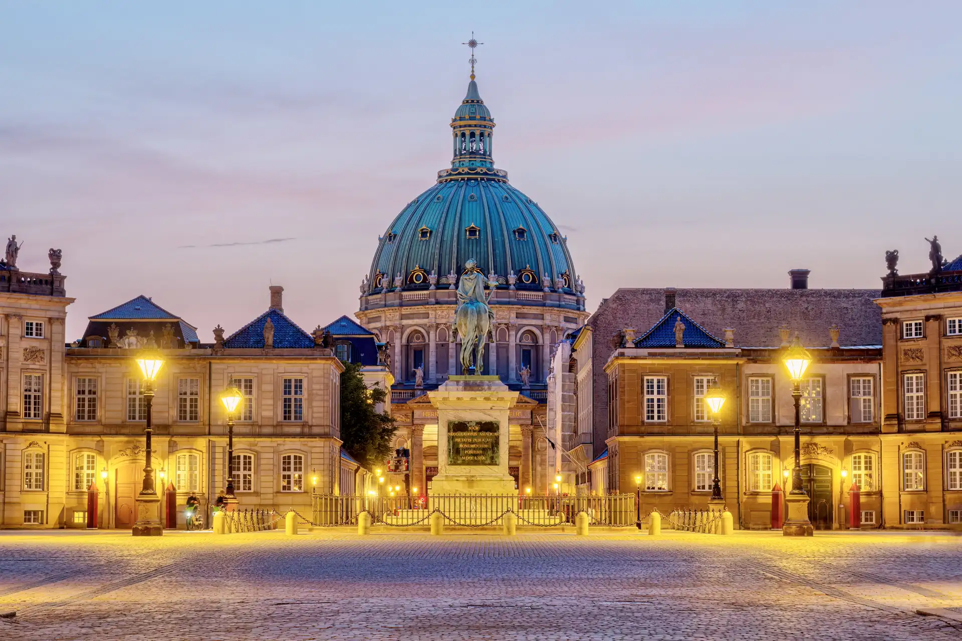 Amalienborg-Palace-shutterstock-2674317223-3x2