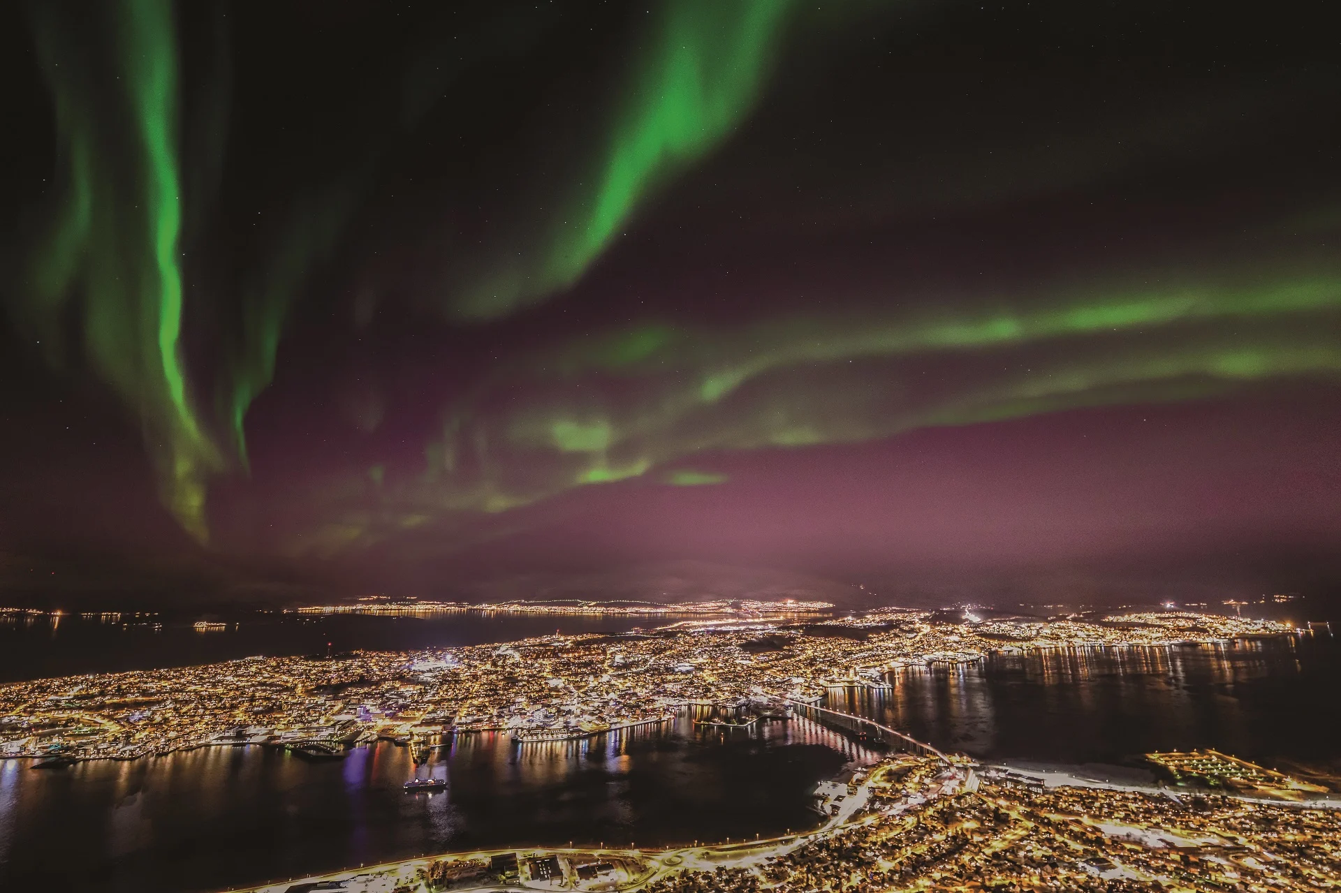 Follow the Northern Lights – Norway to Finland