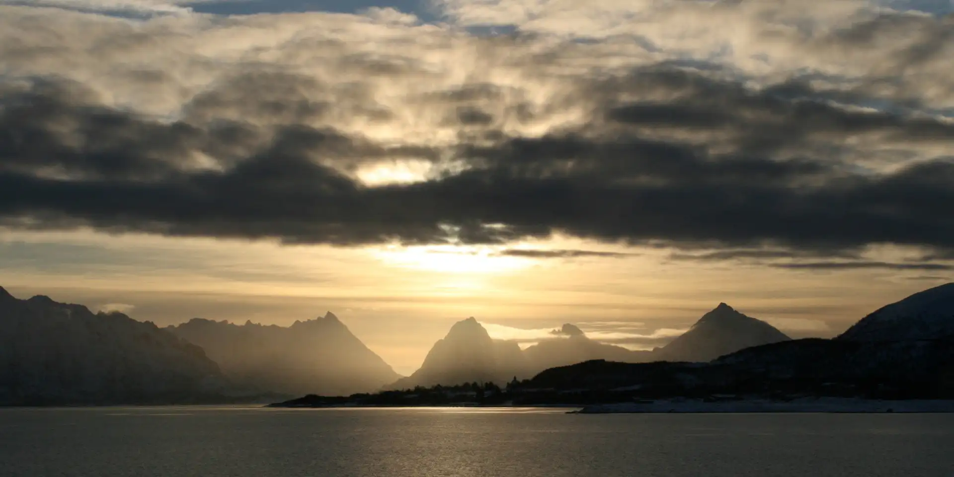 Sunset on mountains between Sortland and Stokmarknes