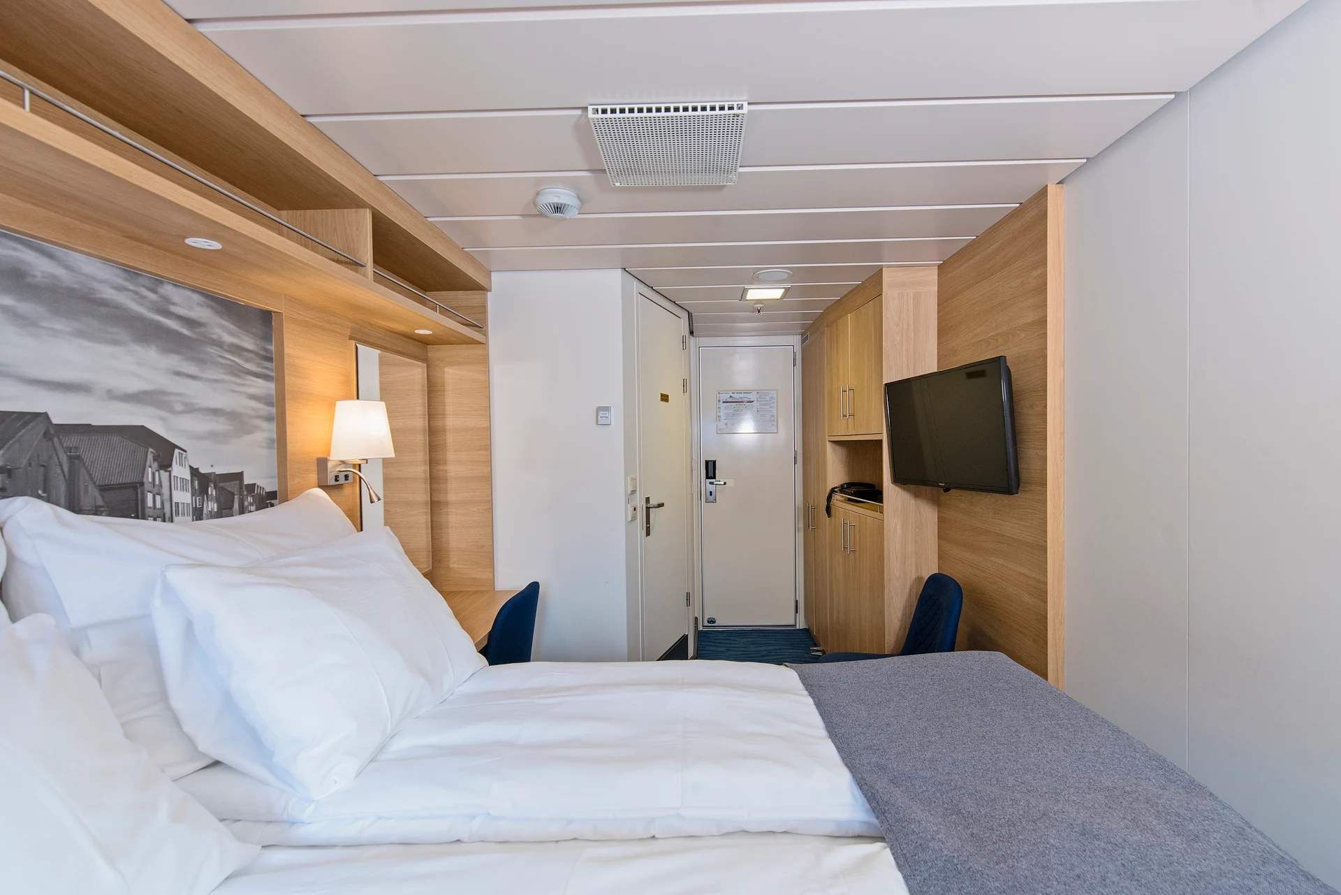 MS Kong Harald Arctic Superior P2D Internal Room View