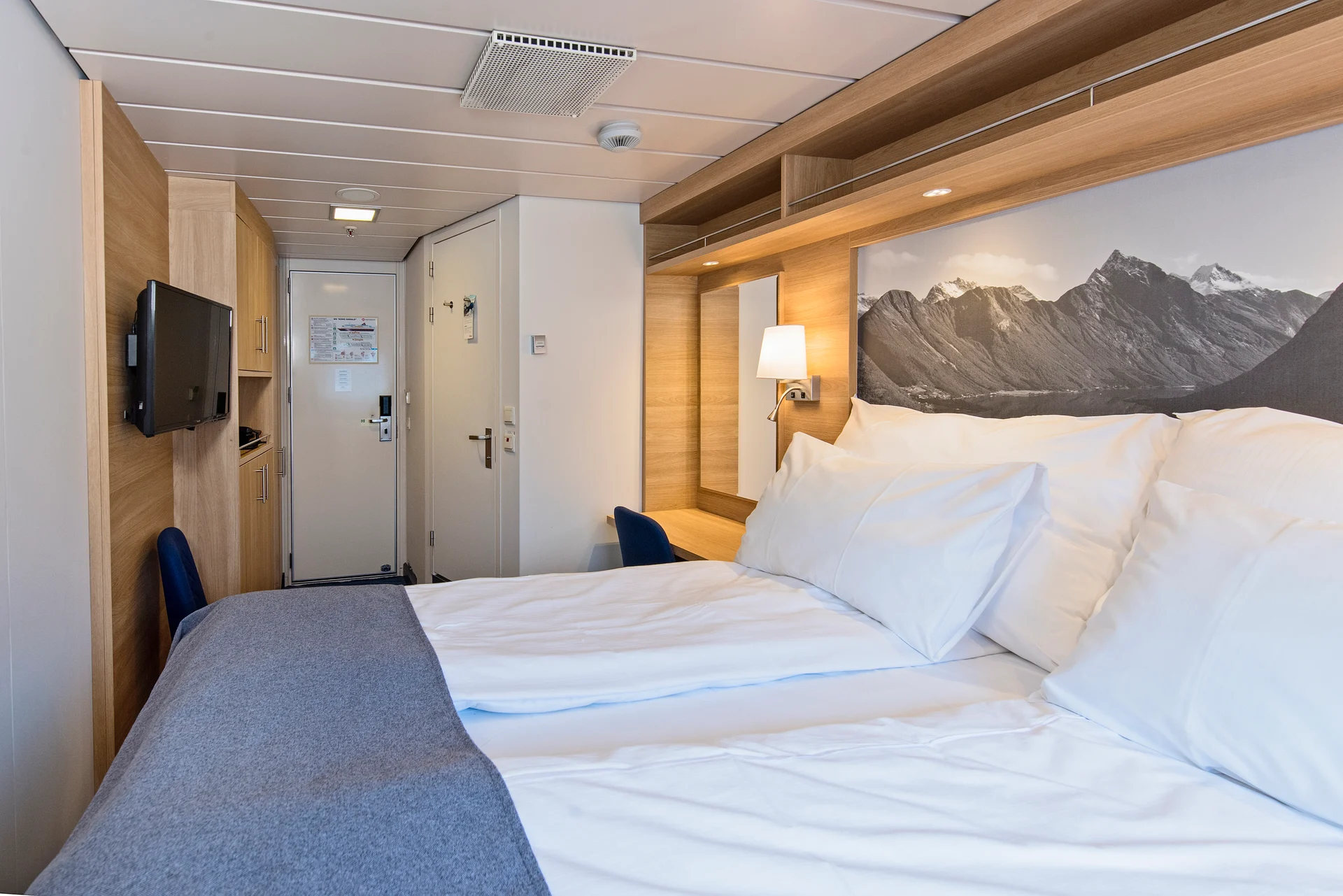 MS Kong Harald Arctic Superior U2D Internal Room View