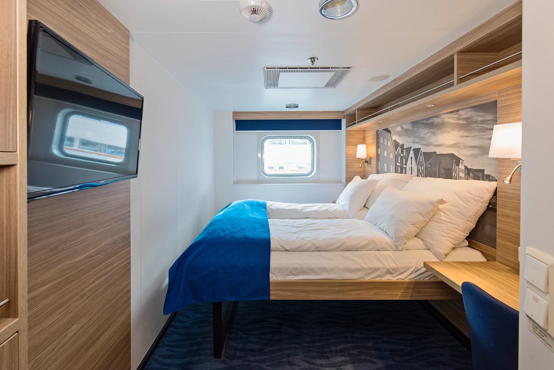 MS Nordkapp Artic Superior P2D Bed