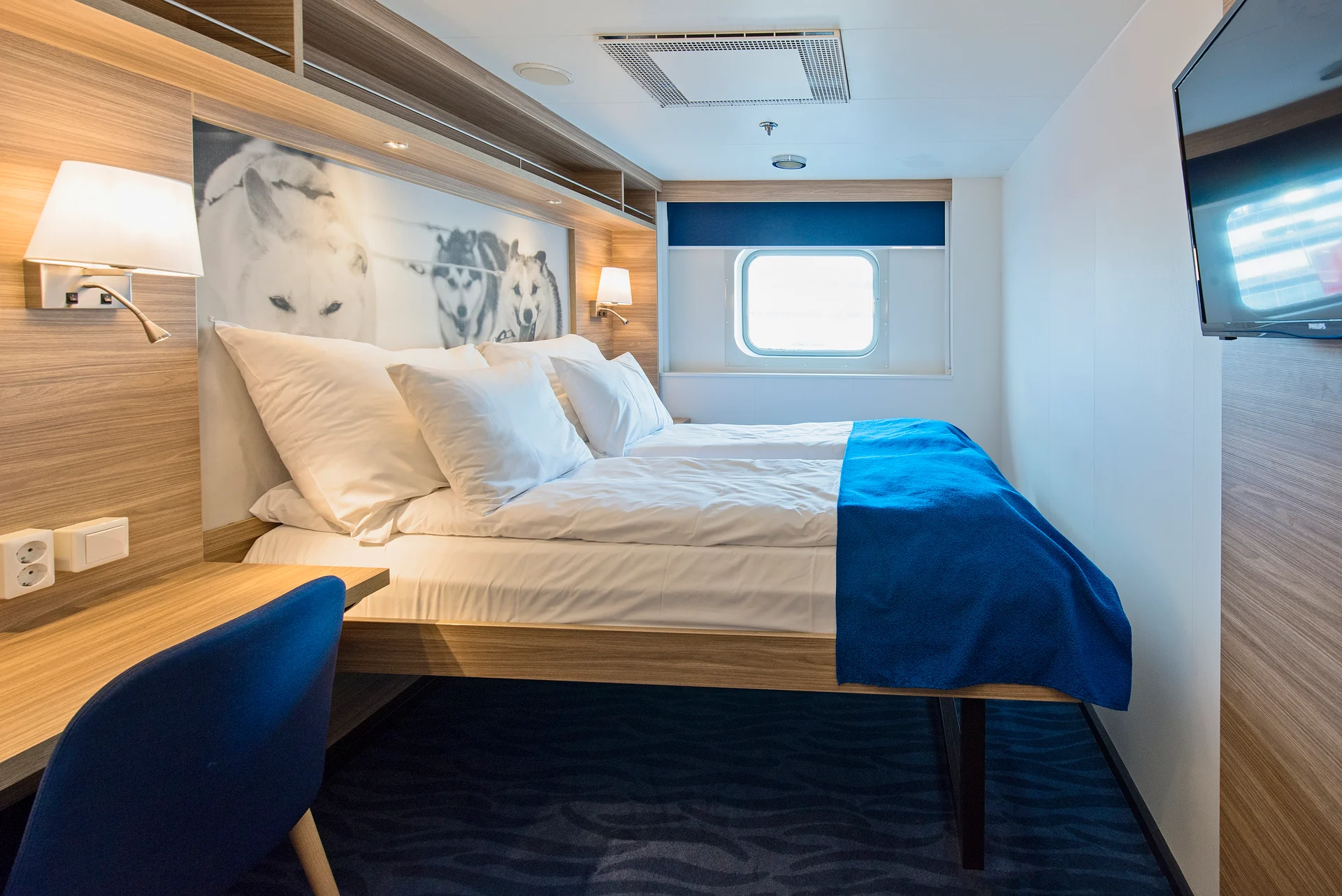 MS Nordkapp Artic Superior Bed