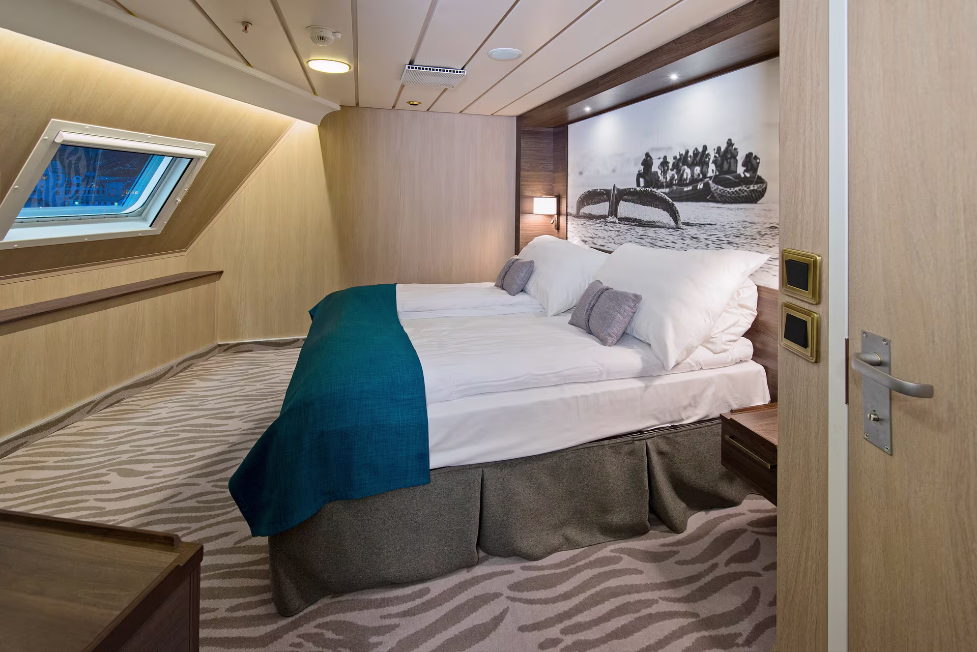 MS Richard With Expedition Suite M4 Double Bed