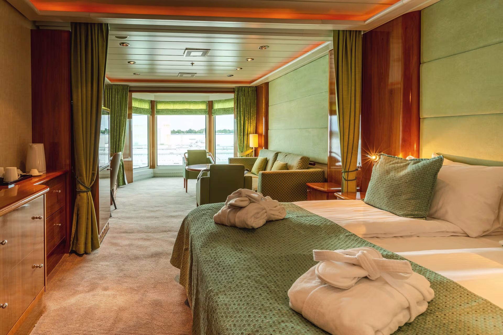 expedition-suite-mg-ms-maud-hgr-147992_1920-foto_oscar_farrera