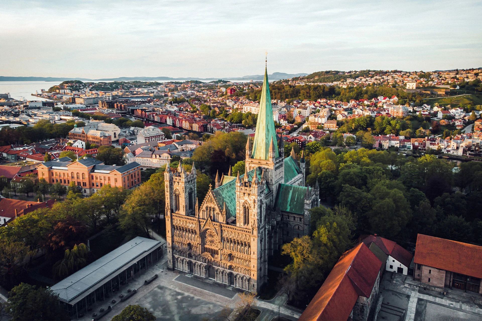 La cathédrale de Nidaros est l'un des sites les plus célèbres de Trondheim.