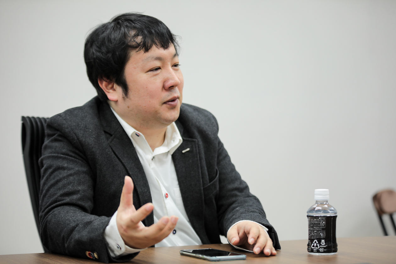 稲守氏