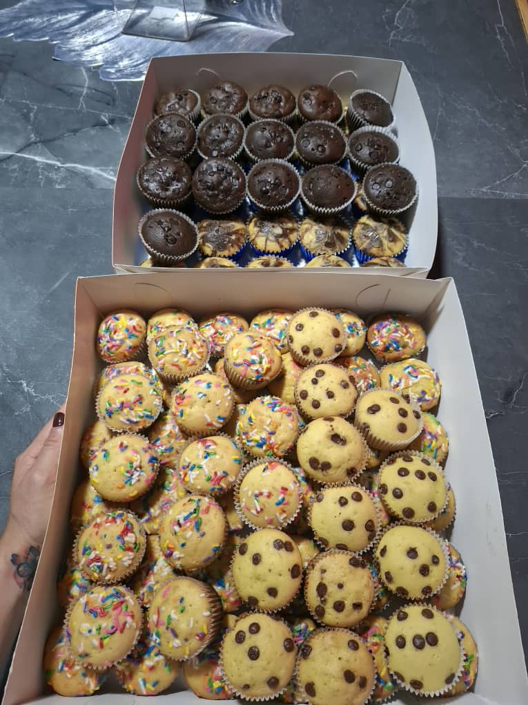 update 2 cupcakes