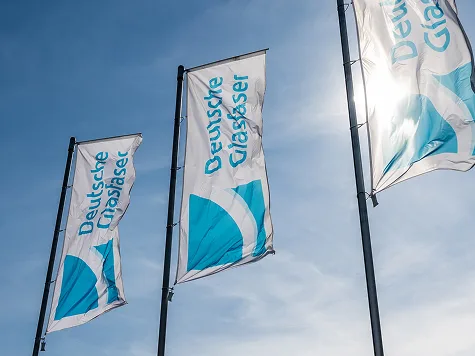 A flag of Deutsche Glasfaser