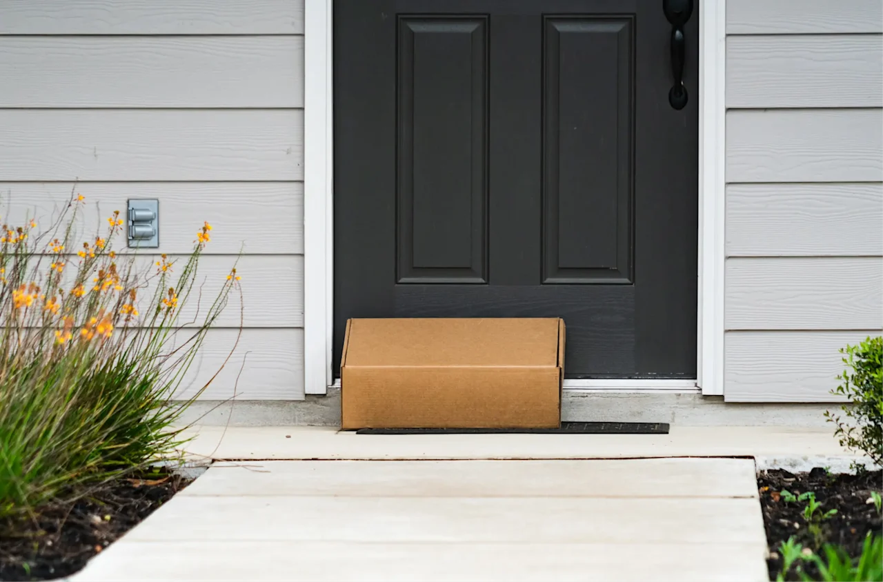 door_parcel.png