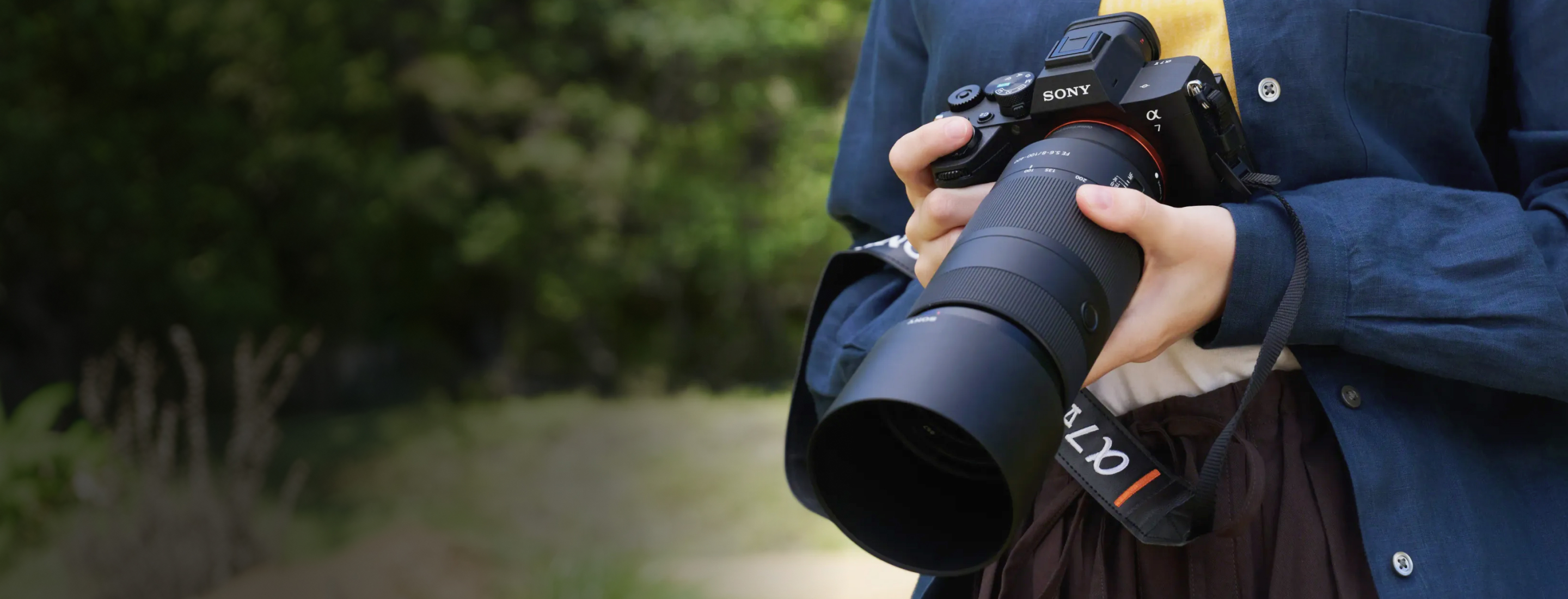 Un objectif 100-400 mm compact et léger Tablet