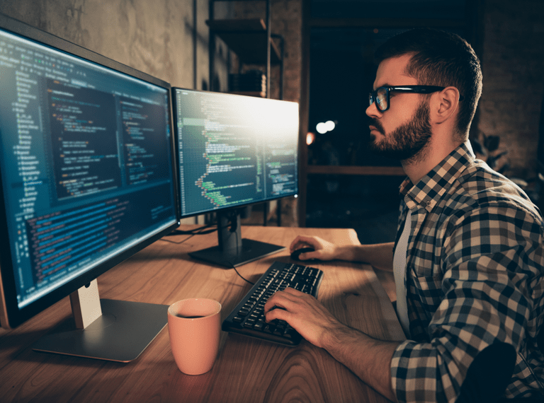 Salaries, benefits and predictions – insight into Reed's Technology Salary Guide 2021 mobile/square