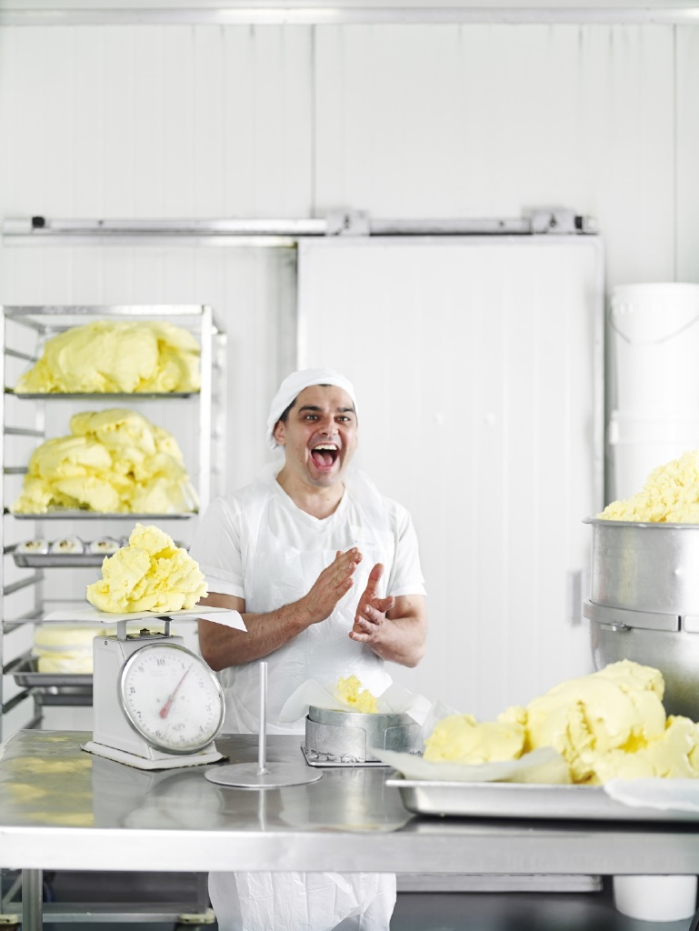 Picture of Pierra from Pepe Saya clapping with butter