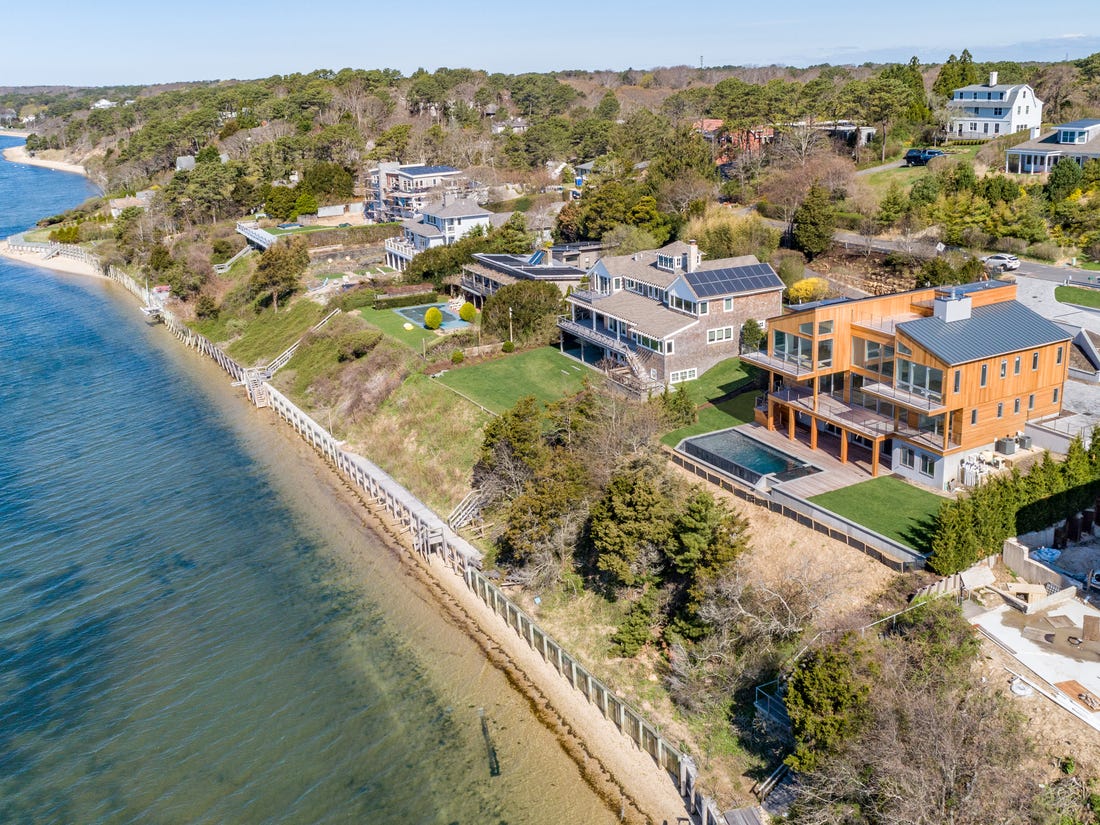 A Homebuyer’s Guide to Hamptons Neighborhoods | Humming Homes