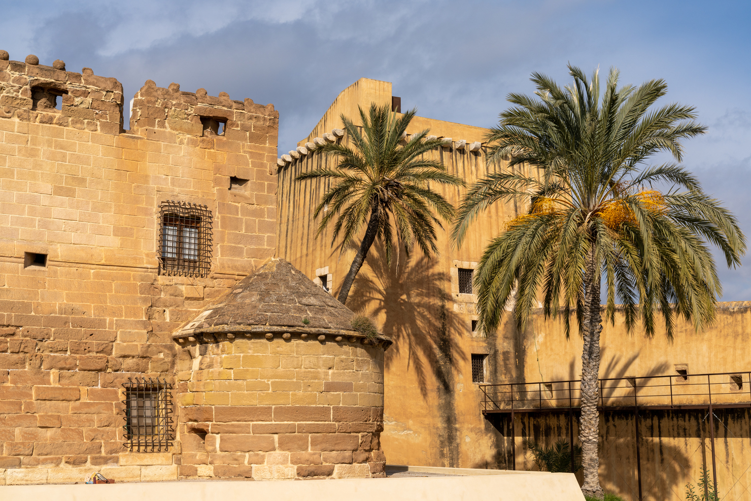 Cuevas del Almanzora: Historia, Cultura y Encanto