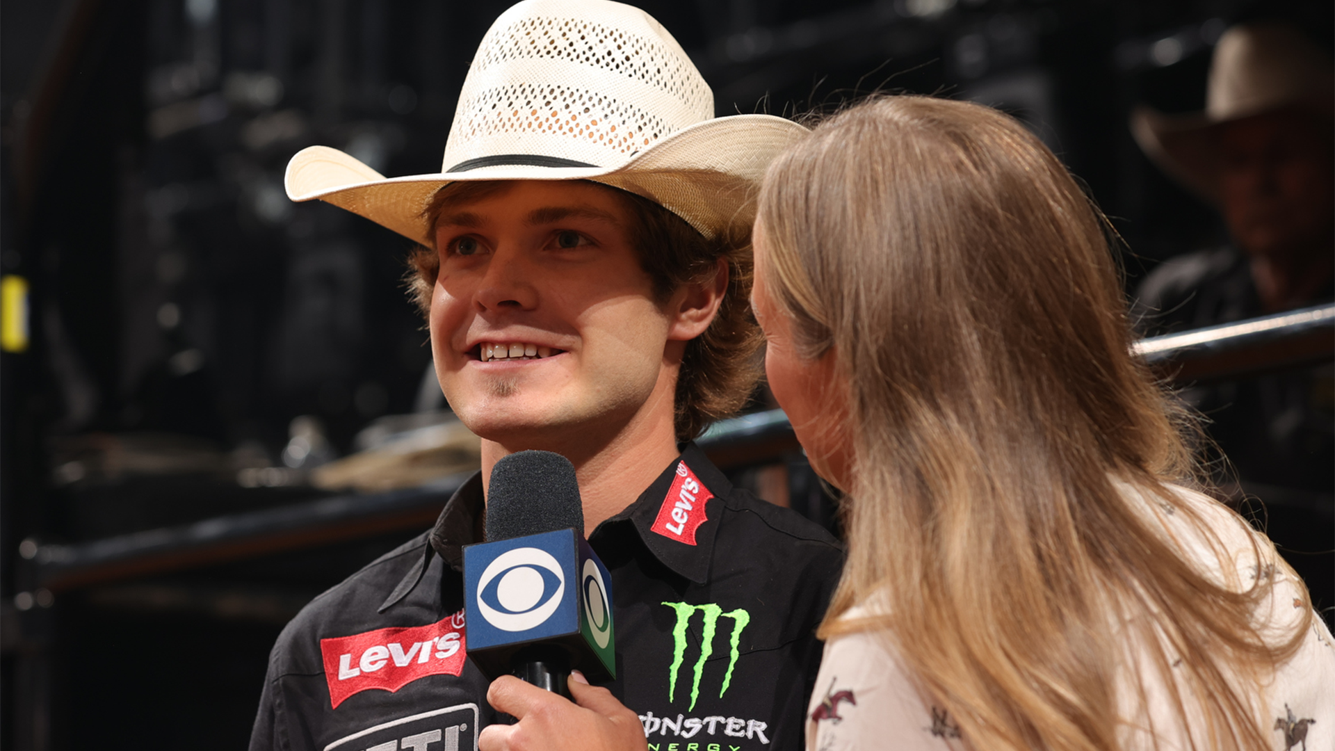 Family man Kolbaba navigates obstacles, pair of re-rides to take home  opening round win | PBR | Professional Bull Riders