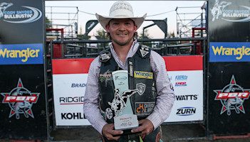 Dakota Louis wins opening night of competition for Cody Snyder Charity