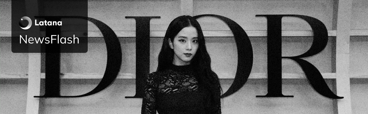Photo of Jisoo in front of Dior logo (cover image)