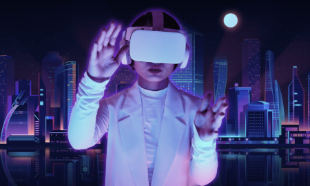 Image of a women in VR goggles [Thumbnail]
